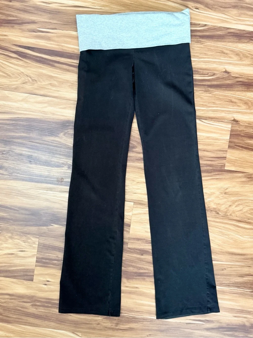 Y2K PINK Victoria's Secret Fold-Over Waist Yoga Pants Size Small - Sequin Logo
